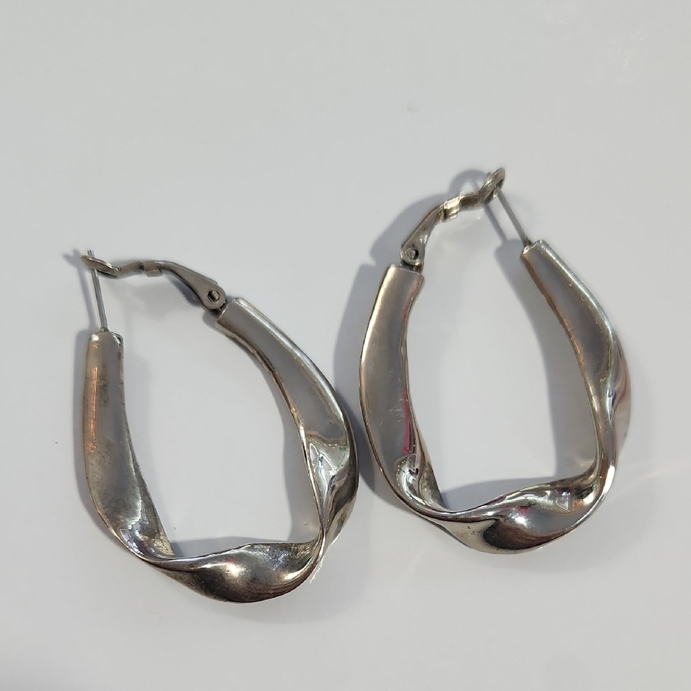 Elegant Silver-Tone Hoop Earrings